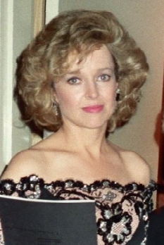 Jill Eikenberry (1989)