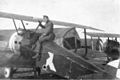 Un Sopwith Camel de la 11e escadrille avec l’emblème de l'escadrille, une cocotte, peinte sur le fuselage