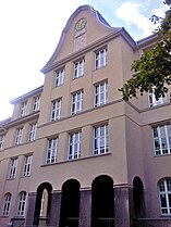 Hüttmannschule, unter Denkmalschutz[9]