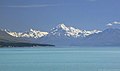 Mount Cook med den turkisblå Lake Tekapo i forgrunnen