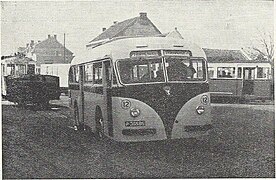 Toujours au début de l'année 1950, autobus Ford de la GABM sur la ligne 7 au terminus de Vroenhoven Station.