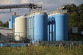 Silos im Hafen