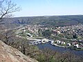 La nordorienta parto de Vrané kun stacidomo kaj valbaraĵo