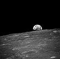 La première photographie prise par l'homme d'un levé de Terre, Apollo 8.