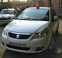 Grey sedan, seen from the front