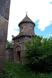 La petite église Sourp Astvatsatsin, vue depuis le sud-ouest.