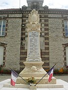 Le Monument aux morts du village.