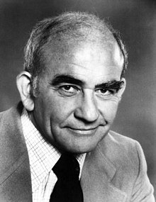 Edward Asner en 1977