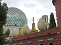 Roof parapet with giant eggs