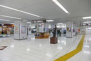 南口駅舎内（2023年4月）