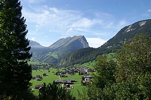 Gemeinde Au mit Blick auf die Kanisfluh