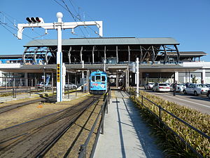 2009年に移設された高知駅前停留場 （2011年撮影）