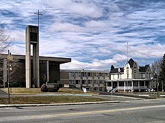 Routes 112, 241 and 243 meet in front of Saint-Bernardin church in Waterloo.