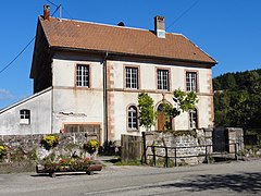 Presbytère (XIXe), 2 route de la Salcée.