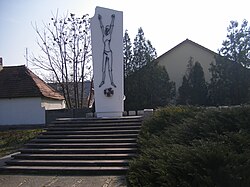 Monumento pri judoj en Kolárovo