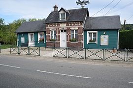 The town hall in Saint-Crespin