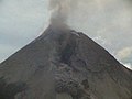 Kerucut puncak Gunung Merapi