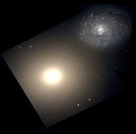 Opname van Messier 60 (links) en NGC 4647 (rechtsboven)