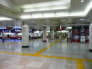 공항 제2빌딩역 지하1층 출입구