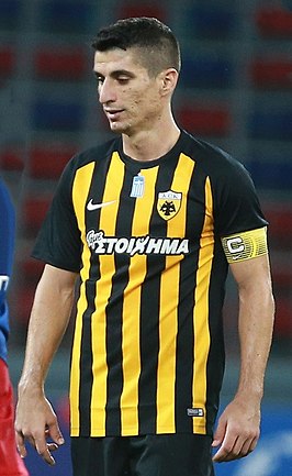 Mantalos in 2017 als speler van AEK Athene