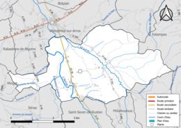 Carte en couleur présentant le réseau hydrographique de la commune