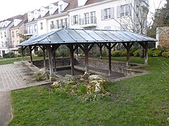 Ancien lavoir de Châtenay