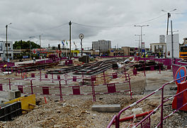 Vue du chantier sur le parvis de la gare SNCF de Dijon-Ville, terminus de la ligne T1