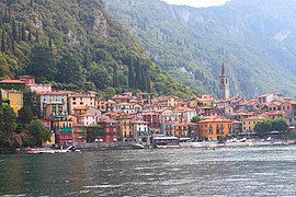 Le village de Varenna.