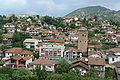 Les toits de la vieille-ville avec la tour Simikj.