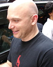 Michael Cerveris fai de Setembro, un dos Observadores; aparece varias veces ao longo da serie.