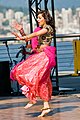 Photo de Zahra Habib en train d'exécuter une danse.