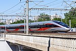 CR400BF-BS leaving Beijing South railway station