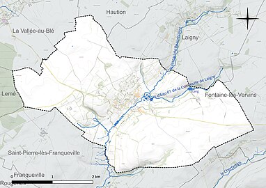 Carte en couleur présentant le réseau hydrographique de la commune