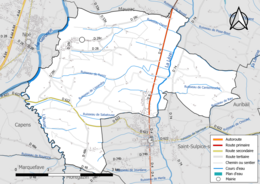 Carte en couleur présentant le réseau hydrographique de la commune