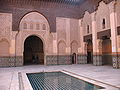 Cortile della Madrasa di Ben Youssef, XVI secolo, Marrakech.