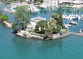 Vue de l'île et de la villa