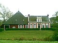 Uilenbord op een boerderij in Het Bildt