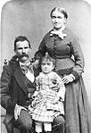 Ferdinand Cheval med sin familj ca 1885.