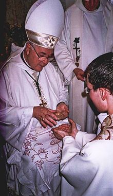 Ordination sacerdotale.jpg