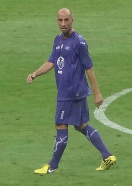 Borja Valero in actie voor ACF Fiorentina