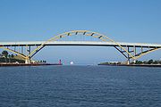 Hoan Bridge bij de haven van Milwaukee