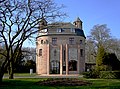 Het Kasteel van Filips van Komen, nu het gemeentehuis