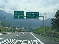 La route européenne 25 près de Châtillon.