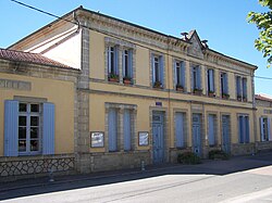 Skyline of Léogeats