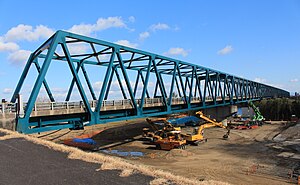 西側の木曽川右岸下流から望む尾濃大橋（2015年1月12日）