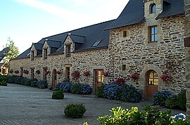 Manor in Saint-Laurent-sur-Oust.