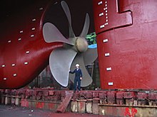 Ship-propeller 2000.jpg