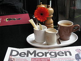 De Morgen van 26 november 2007 bij de koffie