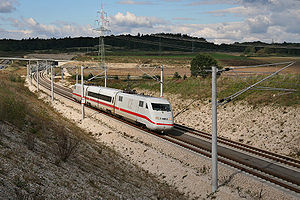 Der ICE S im September 2007 auf der Schnellfahrstrecke Nürnberg–Ingolstadt bei einer Messfahrt