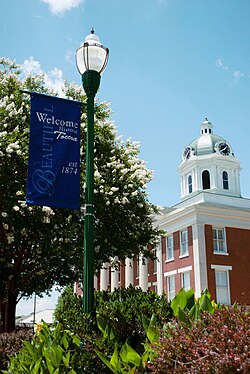 Stephens County Courthouse in Toccoa